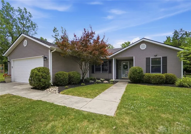 Homes for sale in Trotwood, OH | 332 Skinner Dr, Trotwood, OH 45426 | MLS# 961570