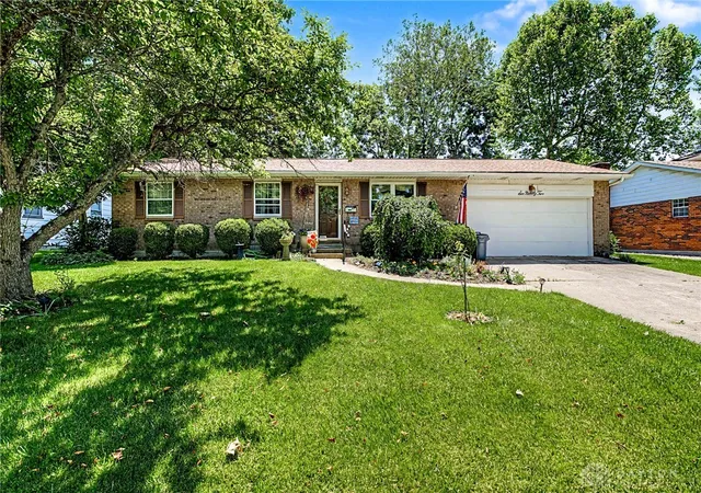 1st image of 692 W Truesdell St, Wilmington, OH 45177 | MLS# 961464