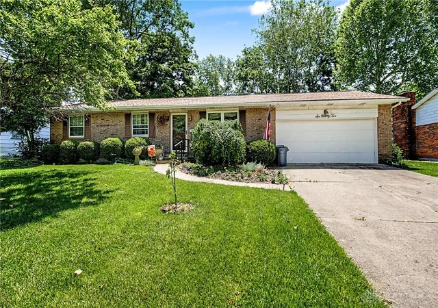 3rd image of 692 W Truesdell St, Wilmington, OH 45177 | MLS# 961464