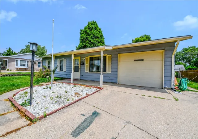 Homes for sale in New Carlisle, OH | 814 Bellows Dr, New Carlisle, OH 45344 | MLS# 961658