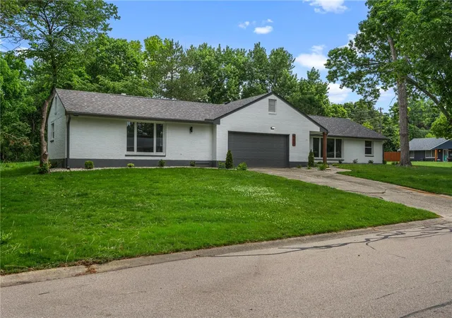 3rd image of 801 Southford Ave, Washington Twp, OH 45429 | MLS# 961621