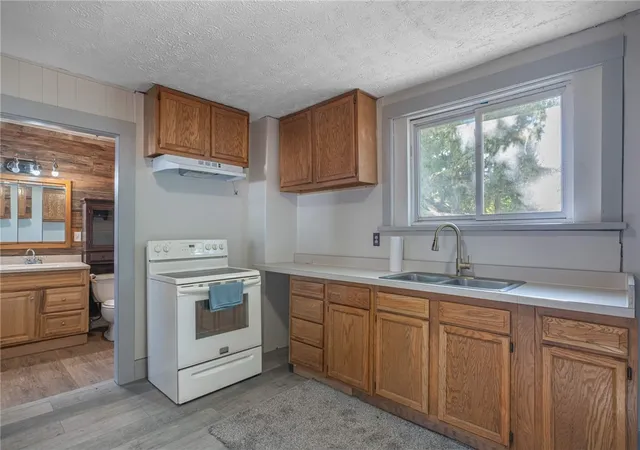 Homes for sale in Jamestown Vlg, OH | 7 S Church St, Jamestown Vlg, OH 45335 | MLS# 959286