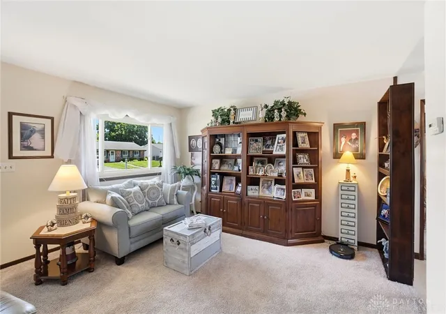 Homes for sale in Piqua, OH | 500 Beverly Dr, Piqua, OH 45356 | MLS# 961647