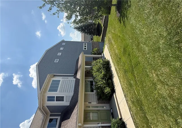Homes for sale in Springboro, OH | 127 Rippling Brook Ln, Springboro, OH 45066 | MLS# 959707