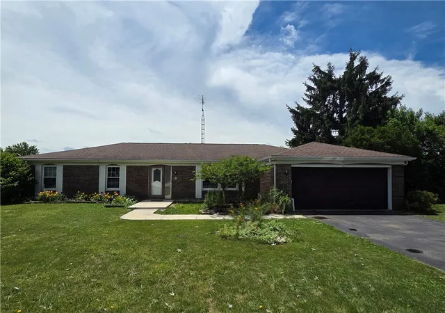 Photo 3 of Single family home for sale at 3635 Kemp Rd, Beavercreek, OH 45431 | MLS# 961741 | Listing updated on 2026-08-27