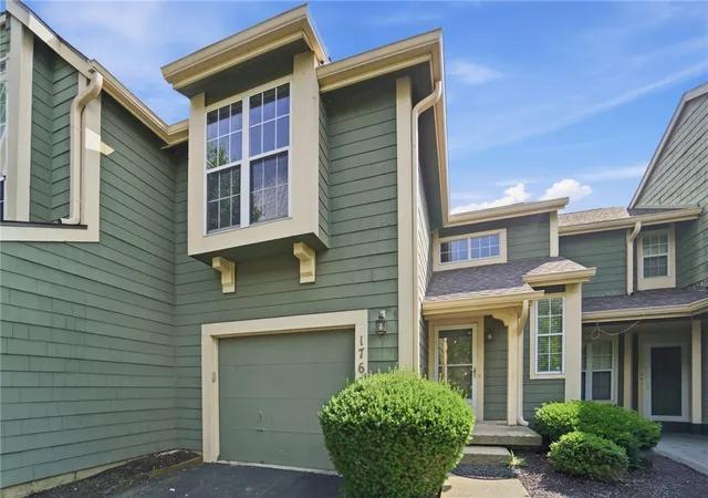 Photo 2 of Condo for sale at 176 Queens Xing #158, Washington Twp, OH 45458 | MLS# 961748 | Listing updated on 2026-09-29