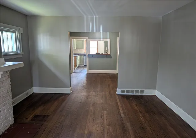Photo 3 of Single family home for sale at 164 Oaklawn Ave, Dayton, OH 45410 | MLS# 961761 | Listing updated on 2026-07-29