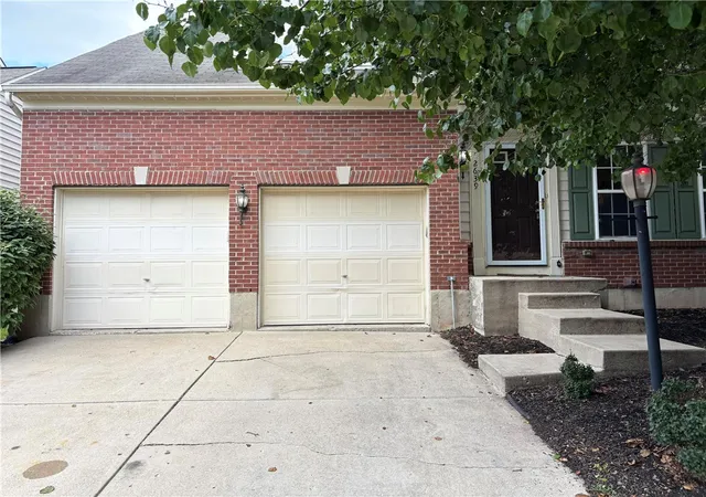 Homes for sale in Beavercreek, OH | 2639 Mckinley Pl, Beavercreek, OH 45431 | MLS# 961767