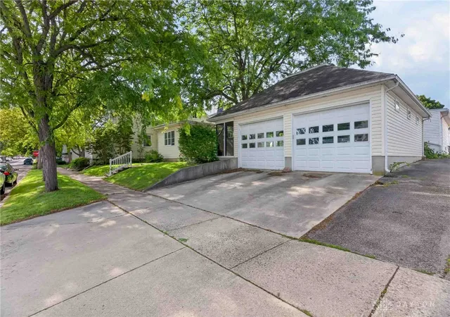 Homes for sale in Wapakoneta, OH | 101 Court St, Wapakoneta, OH 45895 | MLS# 961807