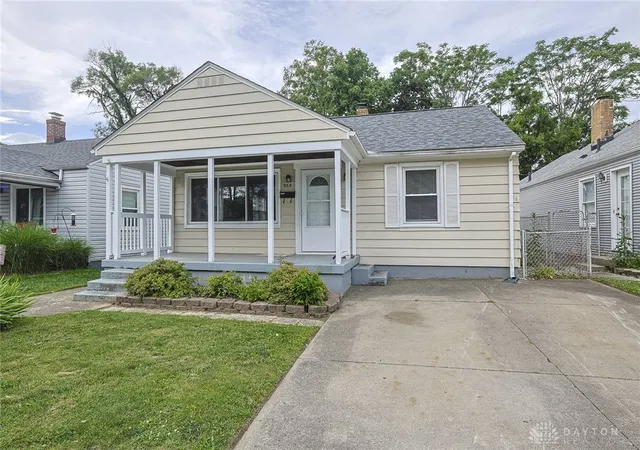 Photo 2 of Single family home for sale at 905 Allen Ave, Hamilton, OH 45015 | MLS# 961859 | Listing updated on 2026-06-22