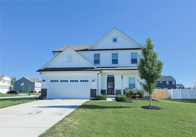 Photo 1 of Single family home for sale at 1502 Knightsbridge Ct, Carlisle, OH 45005 | MLS# 961840 | Listing updated on 2026-08-27