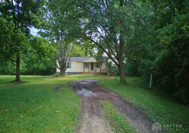 Homes for sale in Loveland, OH | 6484 Charles Snider Rd, Loveland, OH 45140 | MLS# 961899