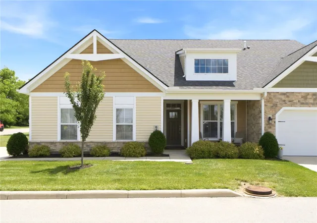 Homes for sale in Beavercreek, OH | 648 Coral Ct, Beavercreek, OH 45430 | MLS# 961886