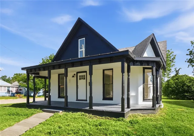2nd image of 217 W Jefferson St, New Carlisle, OH 45344 | MLS# 961861