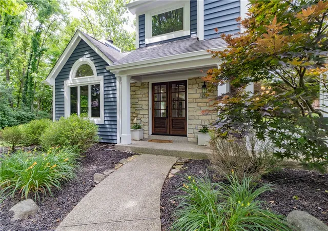 3rd image of 1277 Bear Run Wy, Hamilton Twp, OH 45039 | MLS# 961964