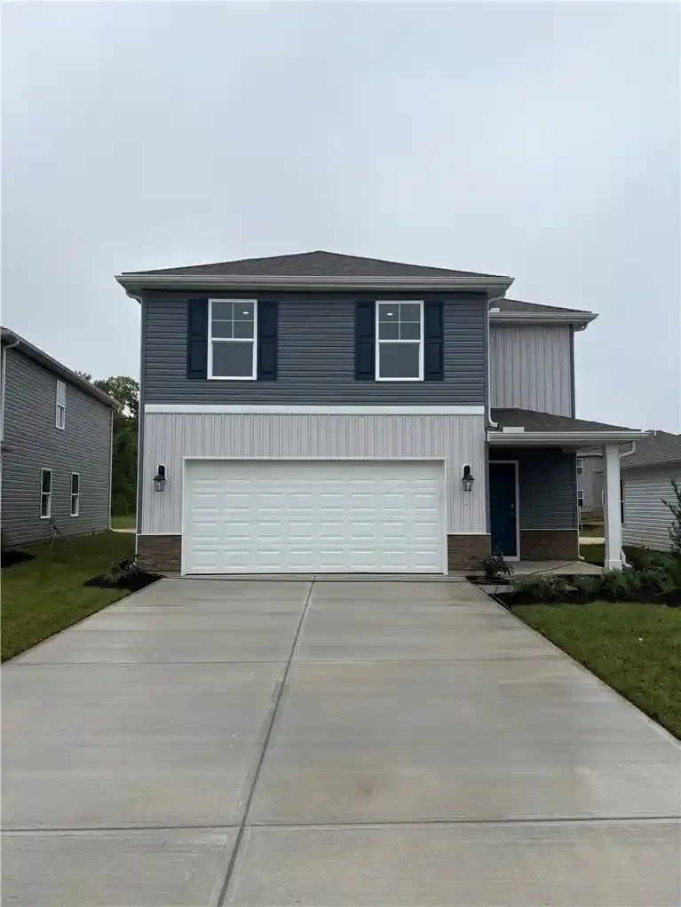 Photo 1 of Single family home for sale at 1150 Theatre Dr, Wilmington, OH 45177 | MLS# 961985 | Listing updated on 2026-10-28