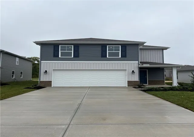 Photo 1 of Single family home for sale at 1150 Theatre Dr, Wilmington, OH 45177 | MLS# 961985 | Listing updated on 2026-09-23