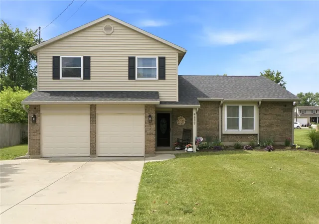 Homes for sale in Carlisle, OH | 8277 Meadowlark Dr, Carlisle, OH 45005 | MLS# 961745