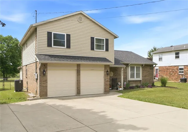 Homes for sale in Carlisle, OH | 8277 Meadowlark Dr, Carlisle, OH 45005 | MLS# 961745