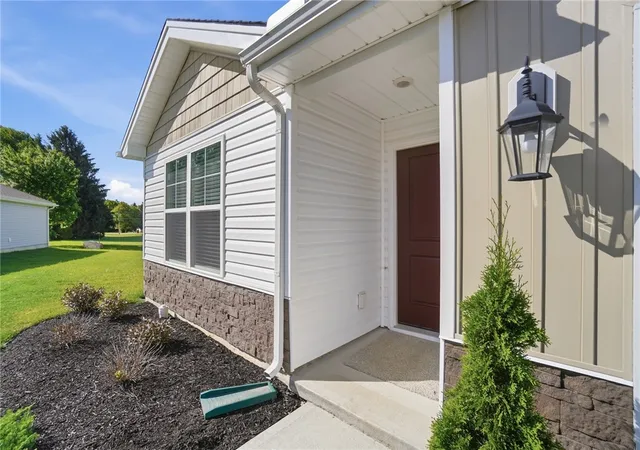 1st image of 125 Arlington Dr, Eaton, OH 45320 | MLS# 961590