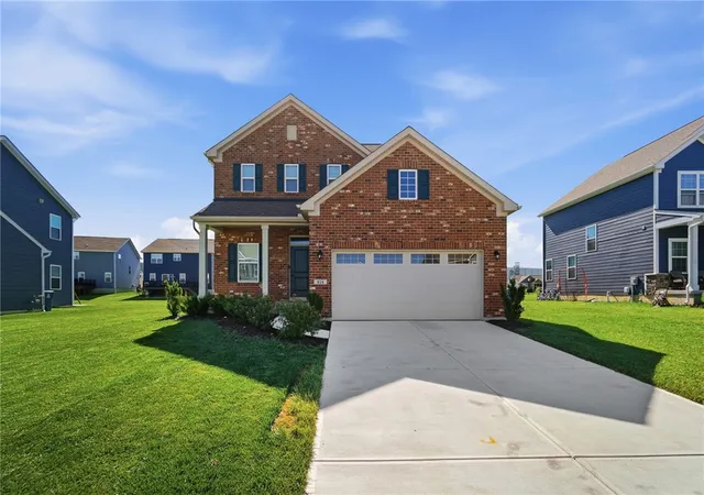 Homes for sale in Tipp City, OH | 414 Sydney Dr, Tipp City, OH 45371 | MLS# 962124