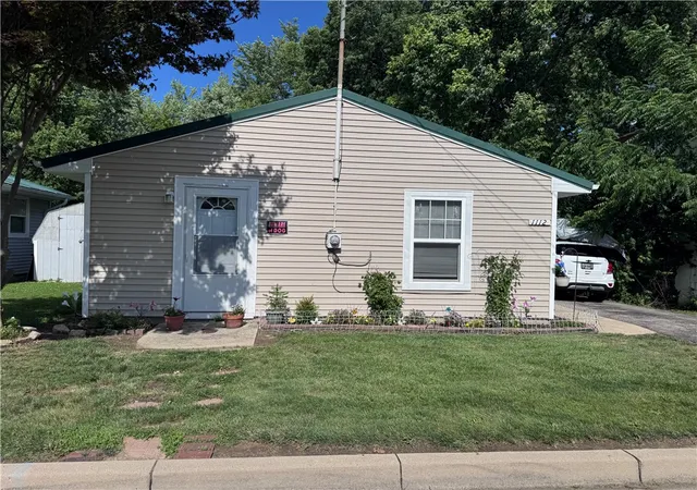 2nd image of 1112 Hillcrest Ave, Springfield, OH 45504 | MLS# 962157