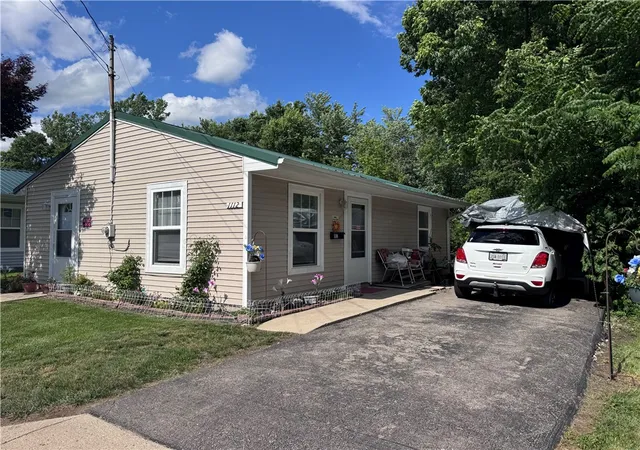 3rd image of 1112 Hillcrest Ave, Springfield, OH 45504 | MLS# 962157