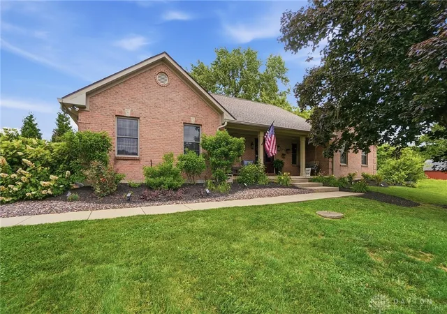 2nd image of 2596 E State Route 73, Waynesville, OH 45068 | MLS# 962126