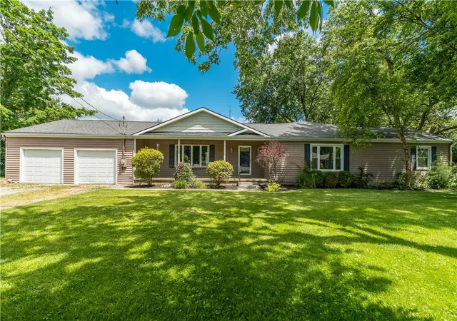 Homes for sale in Tipp City, OH | 3101 S Tipp Cowlesville Rd, Tipp City, OH 45371 | MLS# 961709