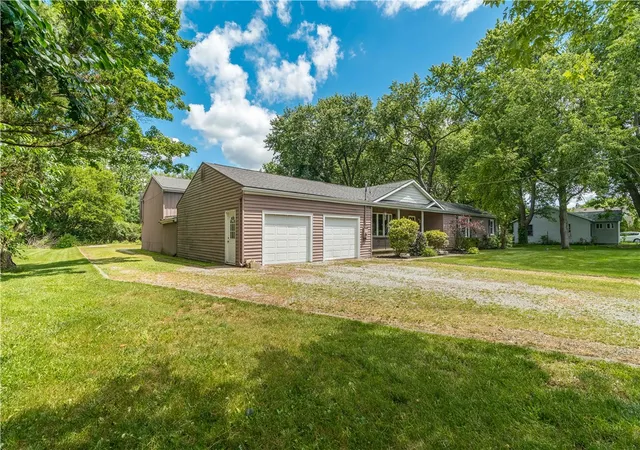 Homes for sale in Tipp City, OH | 3101 S Tipp Cowlesville Rd, Tipp City, OH 45371 | MLS# 961709