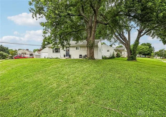 Homes for sale in Kettering, OH | 2857 Galewood St, Kettering, OH 45420 | MLS# 961940