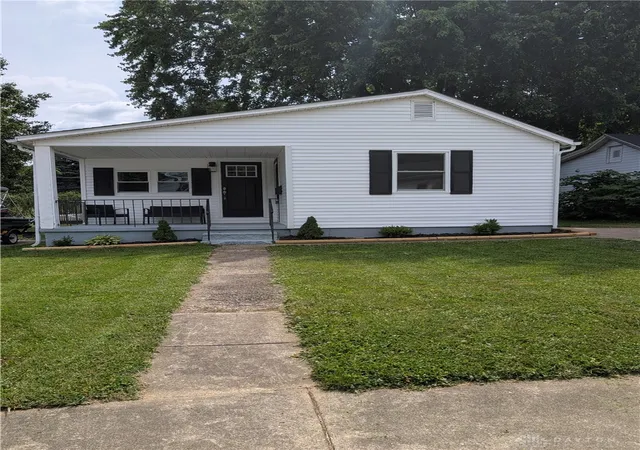 Photo 2 of Single family home for sale at 641 Kennedy St, Xenia, OH 45385 | MLS# 962196 | Listing updated on 2026-06-25