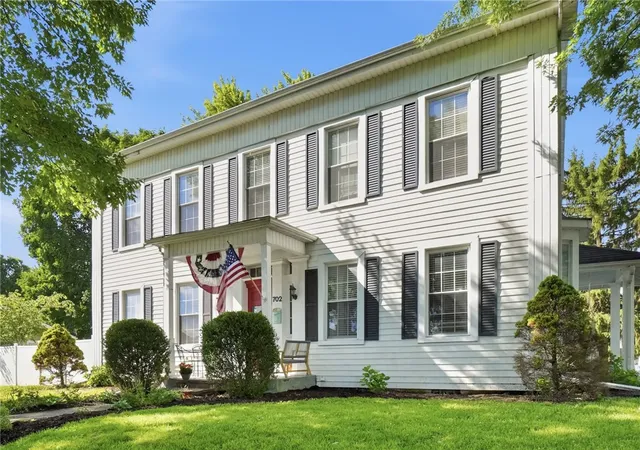 2nd image of 702 E Franklin St, Troy, OH 45373 | MLS# 962182
