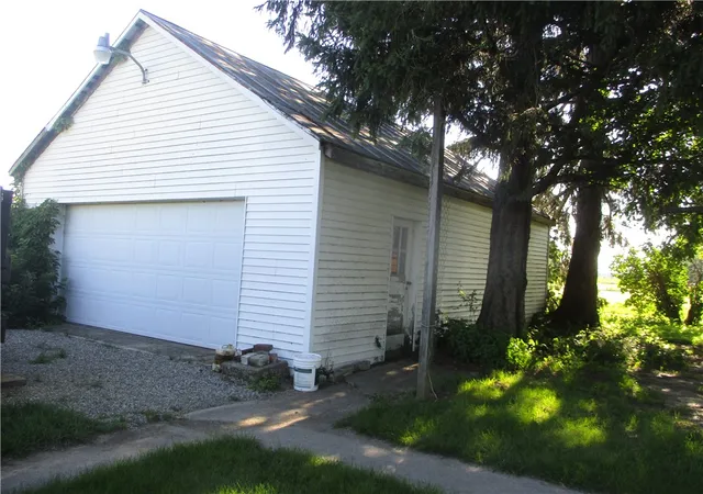 Homes for sale in Eaton, OH | 1561 Us Route 35, Eaton, OH 45320 | MLS# 961909