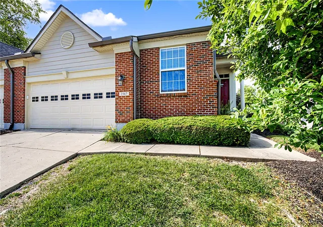 Photo 1 of Condo for sale at 2567 Eagle View Dr, Dayton, OH 45431 | MLS# 961892 | Listing updated on 2026-09-01