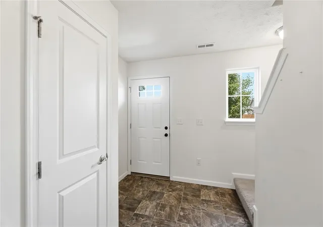 5th image of 196 Rapids Dr, Fairborn, OH 45324 | MLS# 961945
