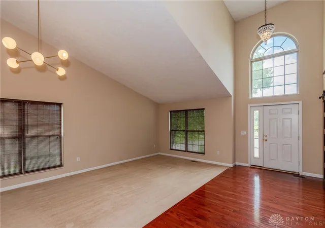 Photo 4 of Single family home for sale at 584 Lake Front Dr, Lebanon, OH 45036 | MLS# 962316 | Listing updated on 2026-08-01