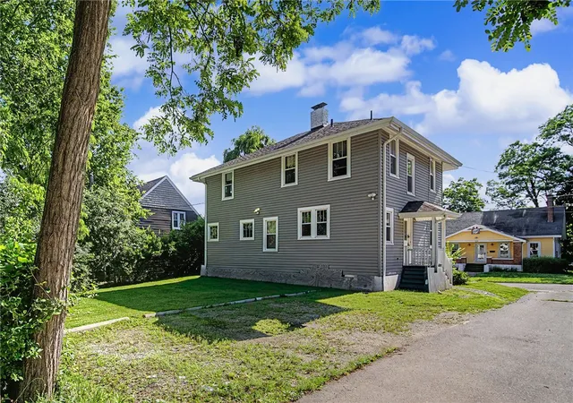 Homes for sale in Oxford, OH | 210 Bishop St, Oxford, OH 45056 | MLS# 962321