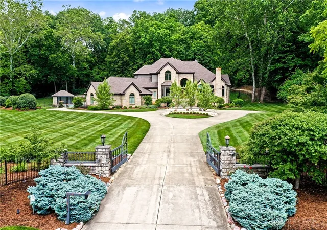 5th image of 1973 W Alex Bell Rd, Dayton, OH 45459 | MLS# 962324