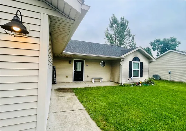 Homes for sale in Eaton, OH | 584 Skodborg Dr, Eaton, OH 45320 | MLS# 962342