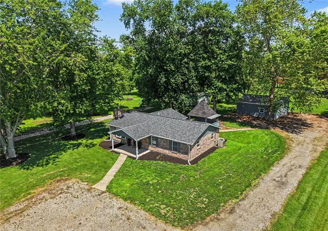Homes for sale in Turtlecreek Twp, OH | 3730 Greentree Rd, Turtlecreek Twp, OH 45036 | MLS# 962019