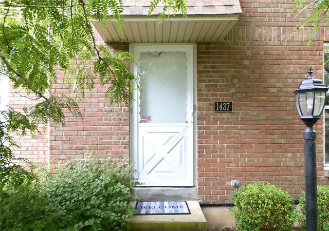 Homes for sale in Beavercreek, OH | 1437 Ticonderoga Ct, Beavercreek, OH 45434 | MLS# 962378