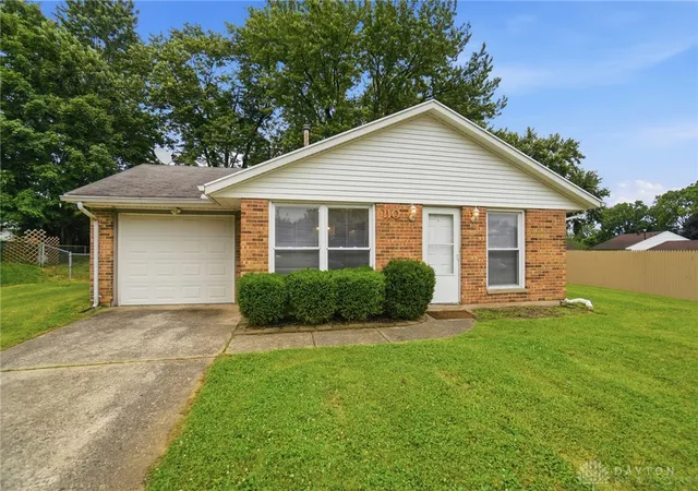 Homes for sale in Springboro, OH | 110 Teakwood Ln, Springboro, OH 45066 | MLS# 962210
