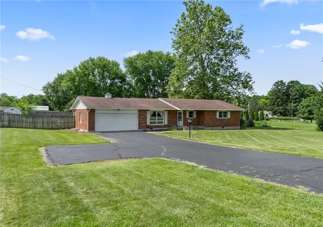 Photo 3 of Single family home for sale at 4150 W State Route 571, Troy, OH 45373 | MLS# 962297 | Listing updated on 2026-07-21