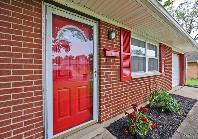 Homes for sale in New Lebanon, OH | 136 Bronwood St, New Lebanon, OH 45345 | MLS# 962468