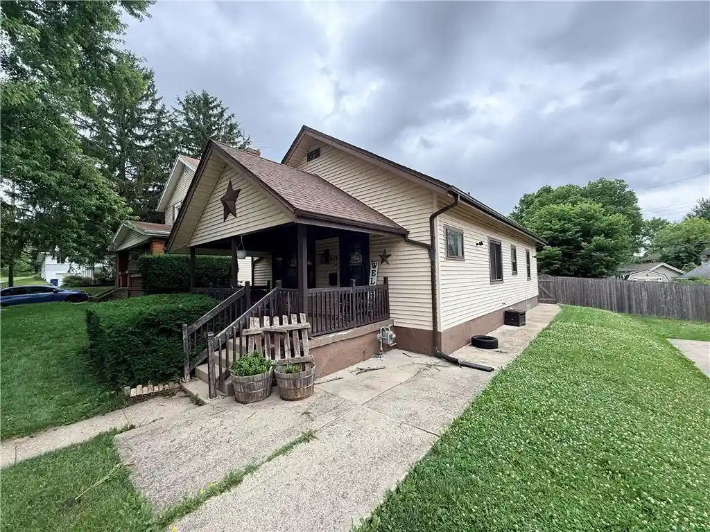 Single family home for sale at 624 Greenlawn Ave, Dayton, OH 45403 | MLS# 962444