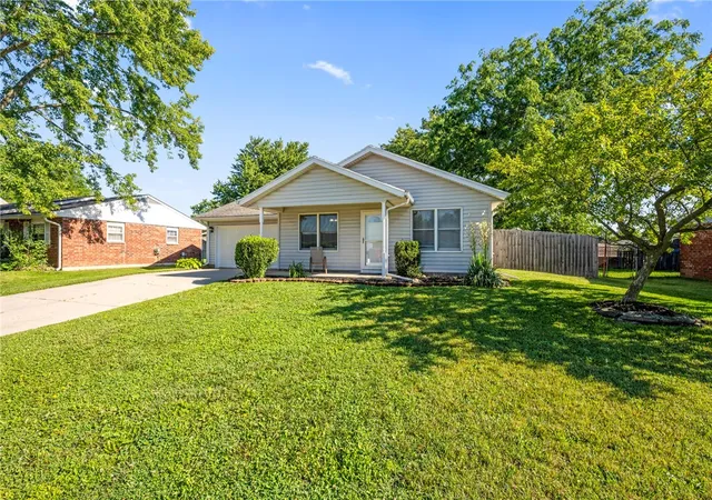 Homes for sale in Piqua, OH | 1710 Dover Ave, Piqua, OH 45356 | MLS# 962323