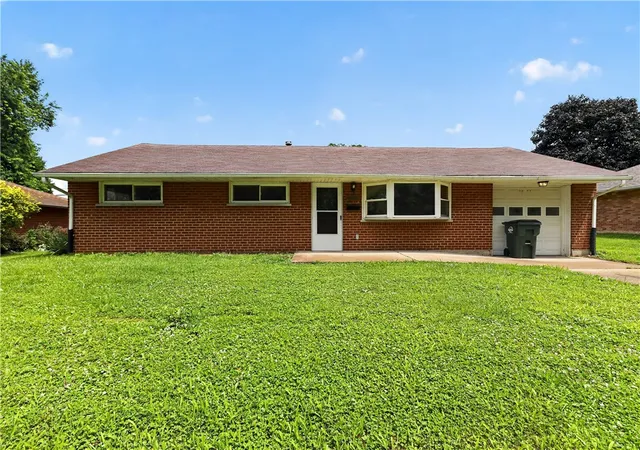 3rd image of 1855 Mattis Dr, Dayton, OH 45439 | MLS# 961612