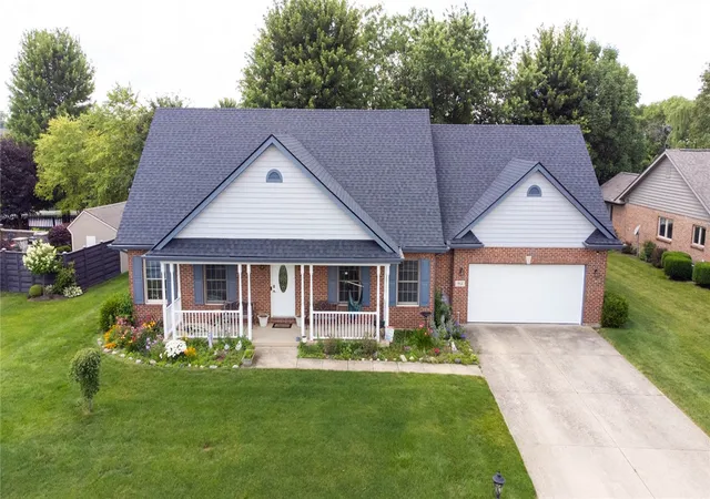 Photo 2 of Sale Pending at 913 Golden Beech Dr, Brookville, OH 45309 | MLS# 962522 | Listing updated on 2026-07-09