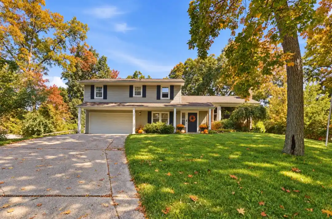Photo 1 of Sale Pending at 1918 Devon Dr, Springfield, OH 45503 | MLS# 962585 | Listing updated on 2026-10-28